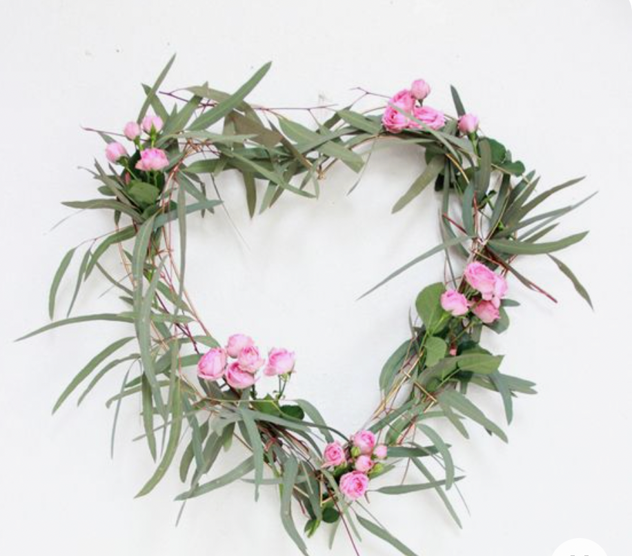 Eucalyptus heart wreath has cupid all starry eyed with its fresh look and little pink flowers